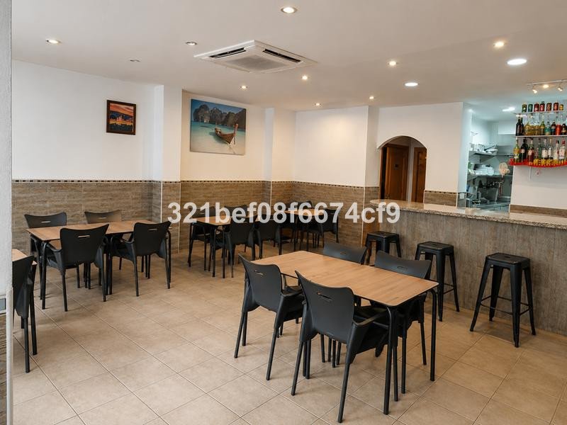 Commercial in Estepona i Estepona, 