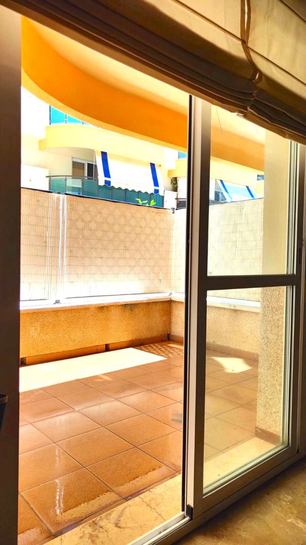 1 Bed شقة في الطابق الأوسط in Estepona في Estepona, شقة