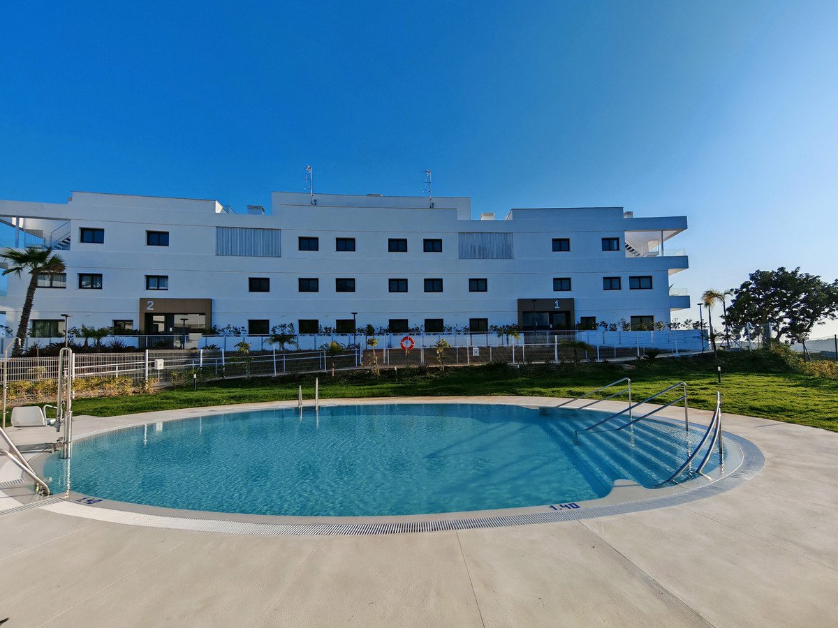 2 Bed Tussenverdieping Appartement in Estepona in Estepona, Appartement