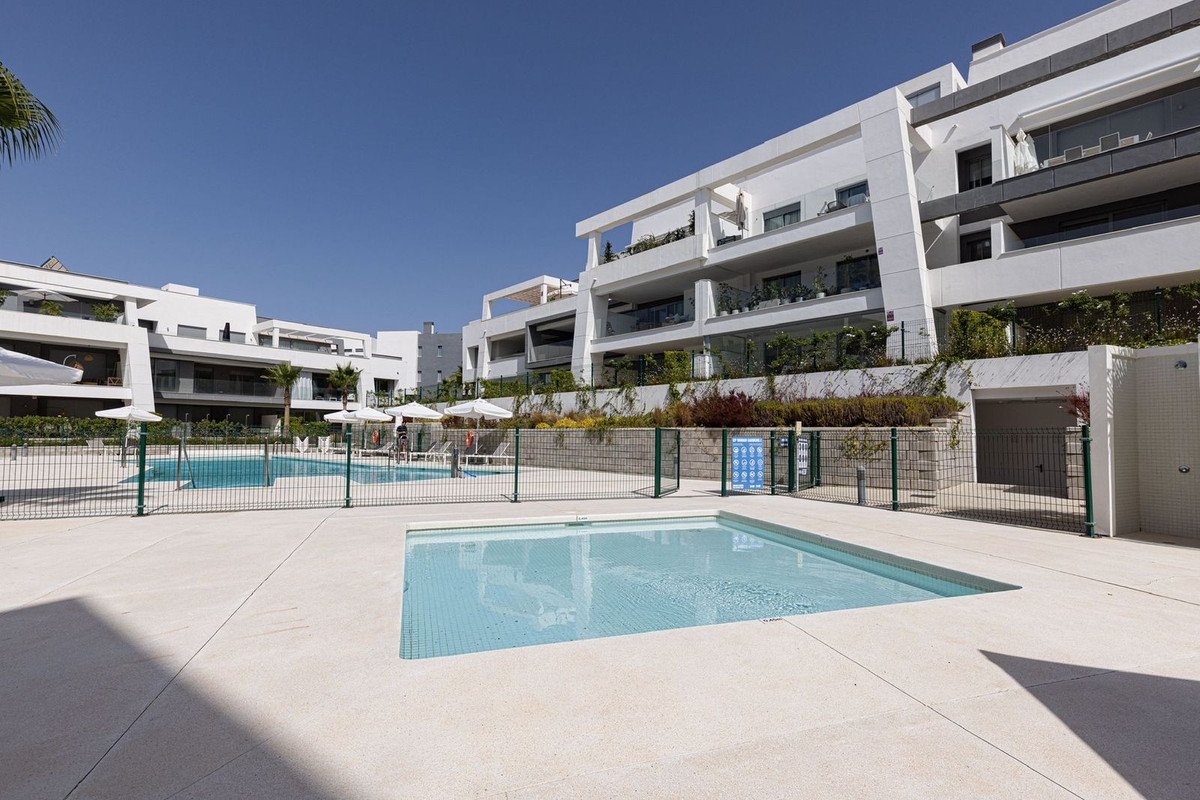 2 Bed Begane Grond Appartement in Estepona in Estepona, Appartement