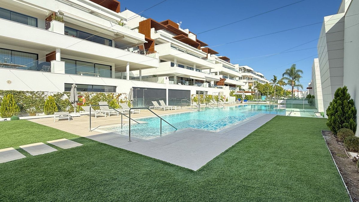 2 Bed Begane Grond Appartement in Estepona in Estepona, Appartement