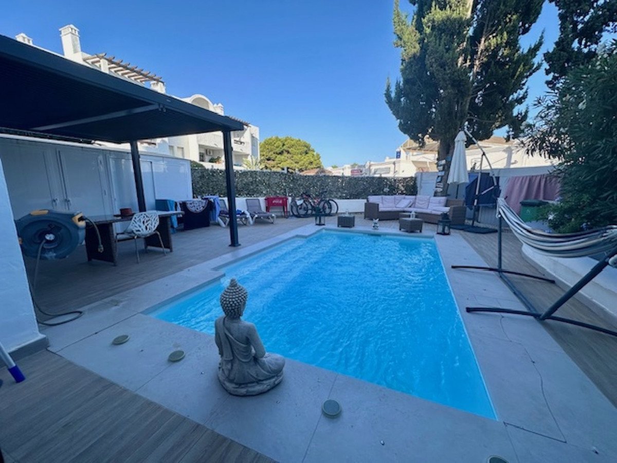 29 photo