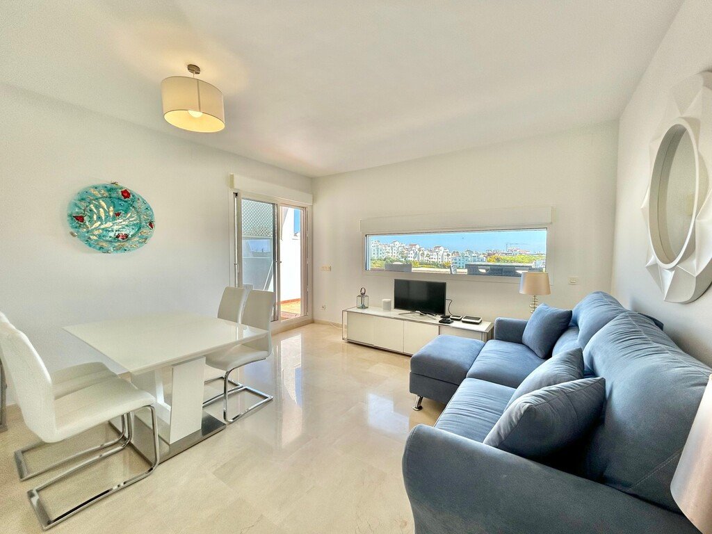2 Bed Tussenverdieping Appartement in Estepona in Estepona, Appartement