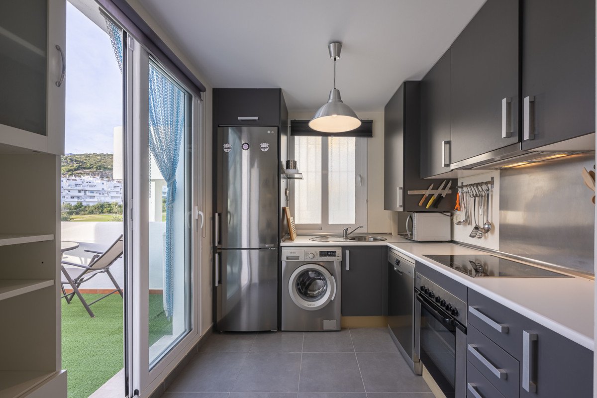 2 Bed Tussenverdieping Appartement in Estepona in Estepona, Appartement