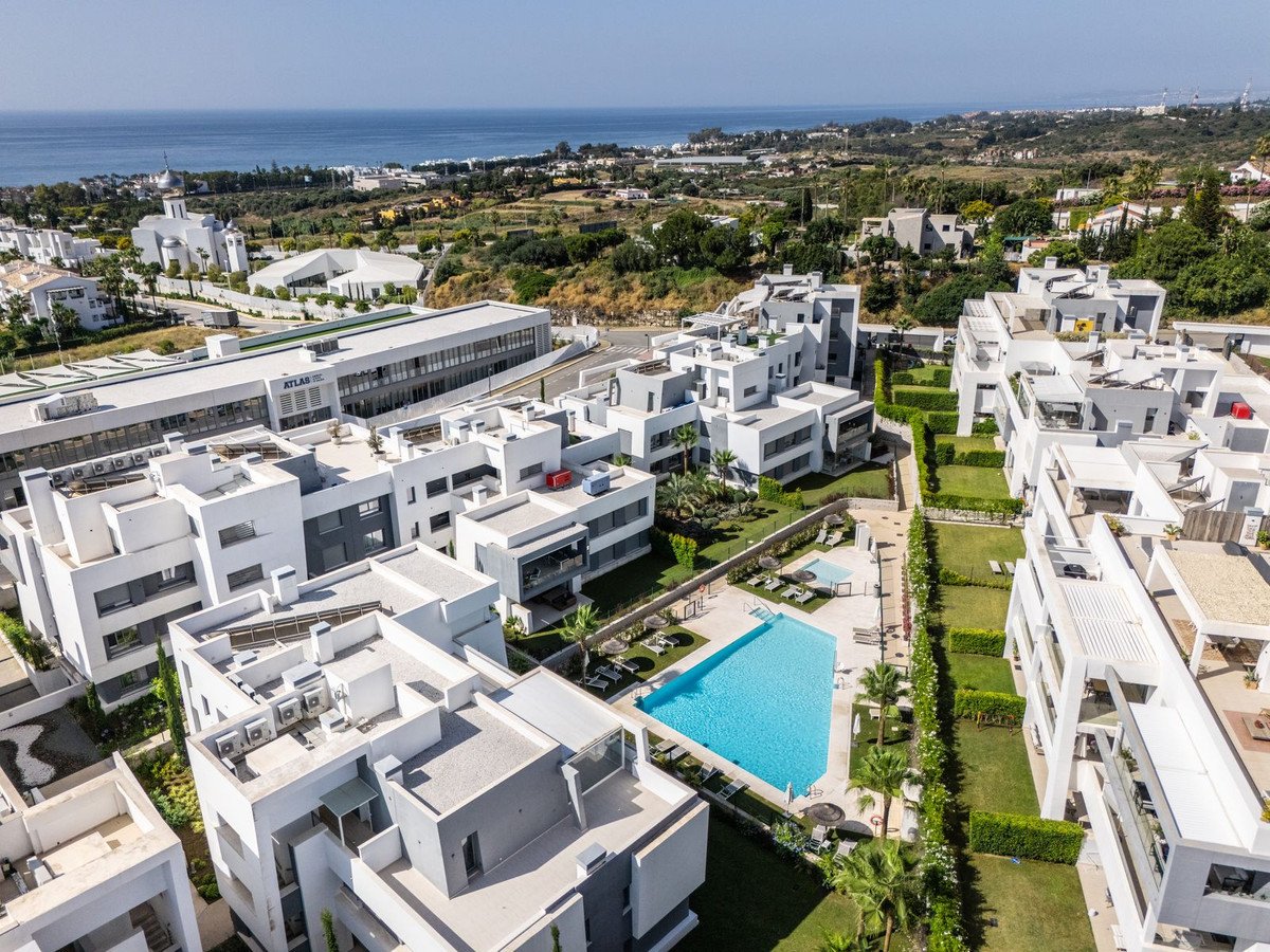 2 Bed Tussenverdieping Appartement in Estepona in Estepona, Appartement