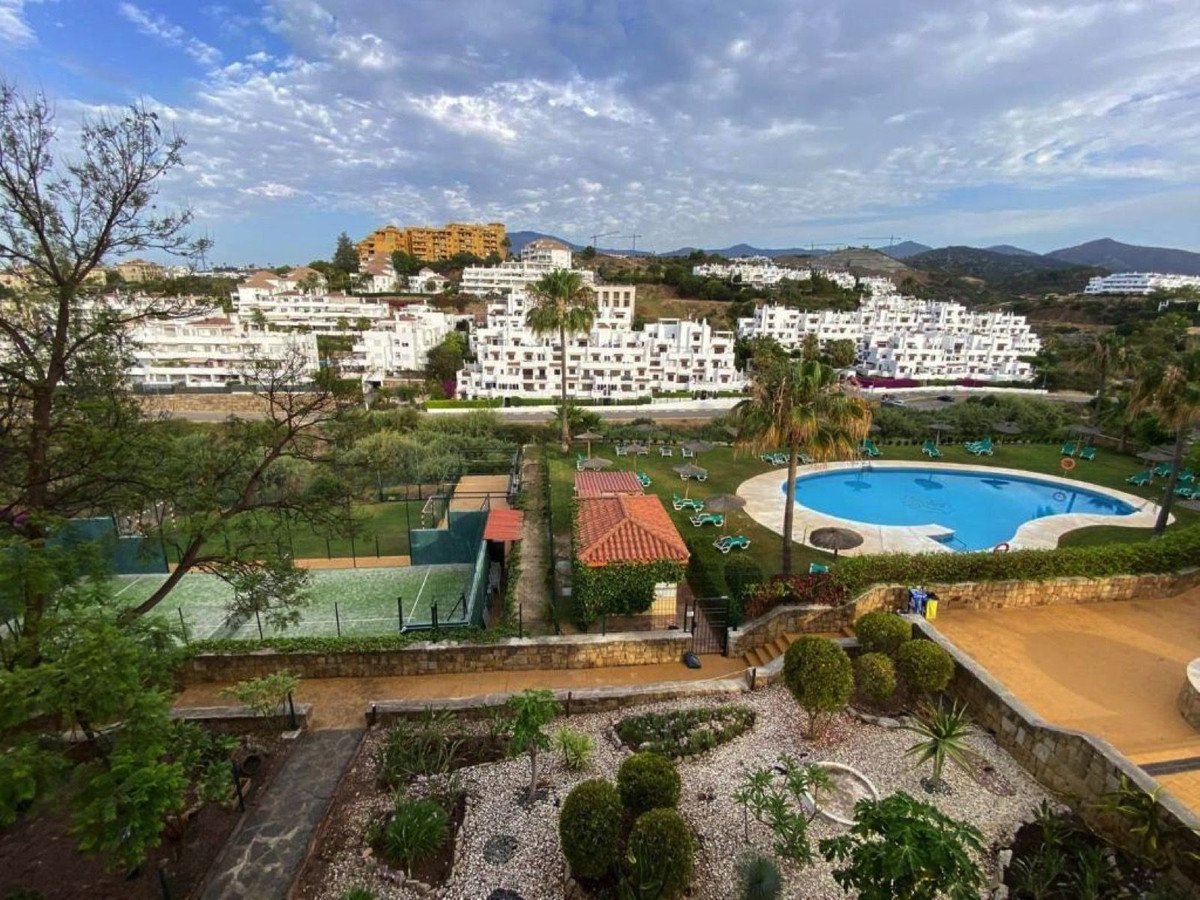 2 Bed Begane Grond Appartement in Estepona in Estepona, Appartement