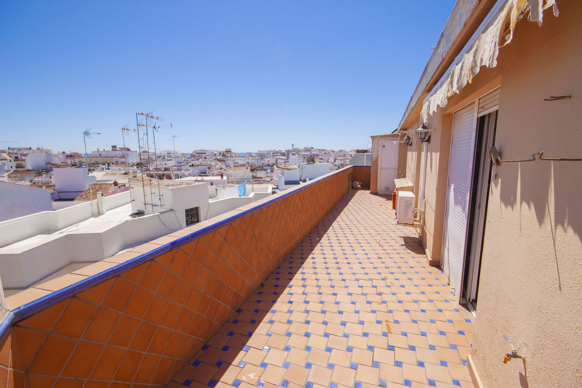 3 Bed Bovenste Verdieping Appartement in Estepona in Estepona, Appartement
