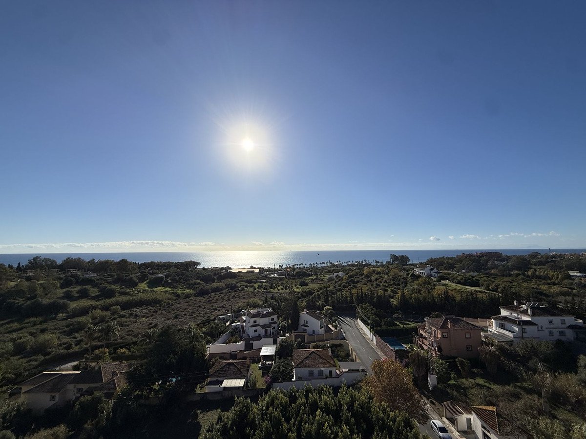 3 Bed Tussenverdieping Appartement in Estepona in Estepona, Appartement