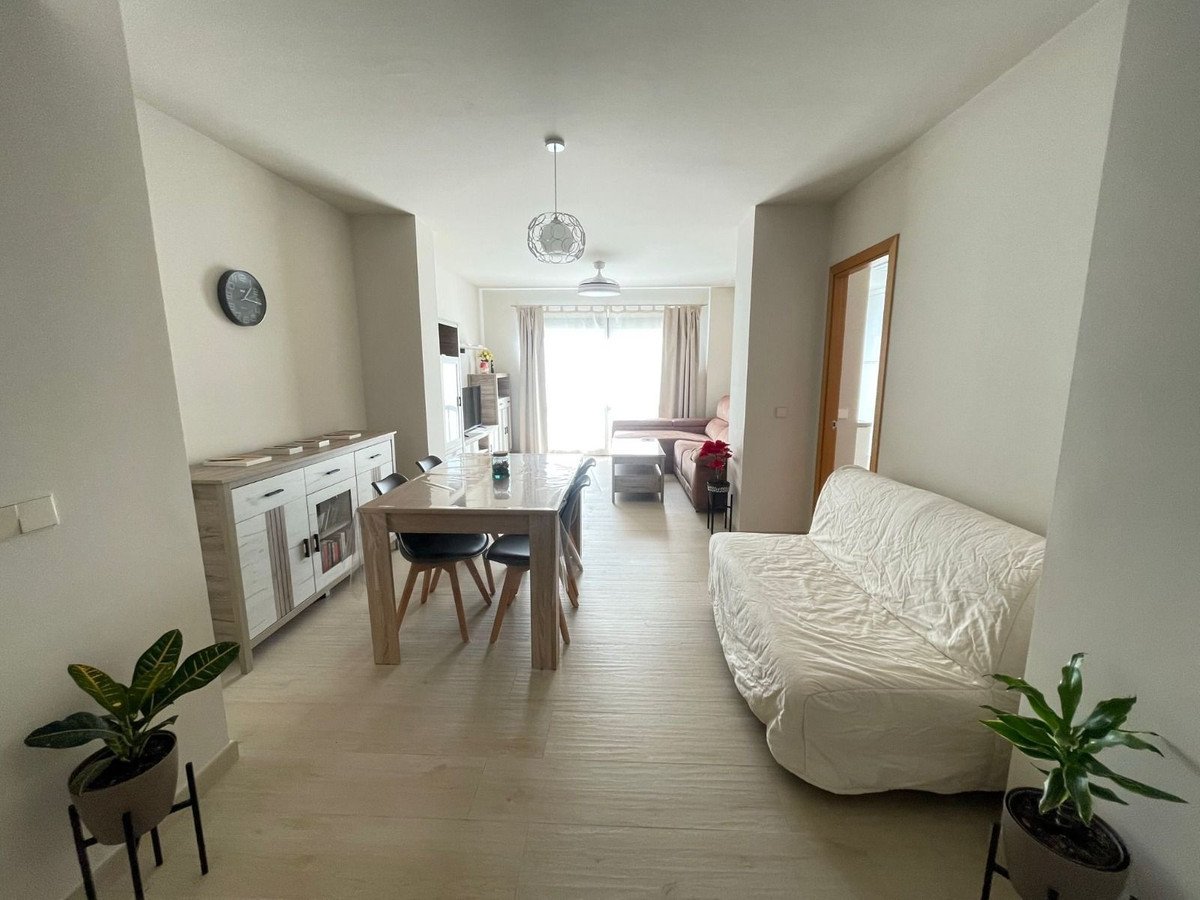 3 Bed Tussenverdieping Appartement in Estepona in Estepona, Appartement