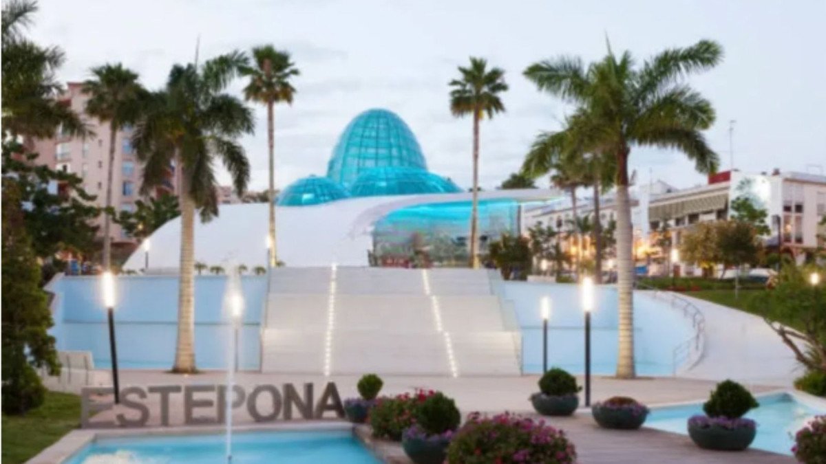 3 Bed Begane Grond Appartement in Estepona in Estepona, Appartement