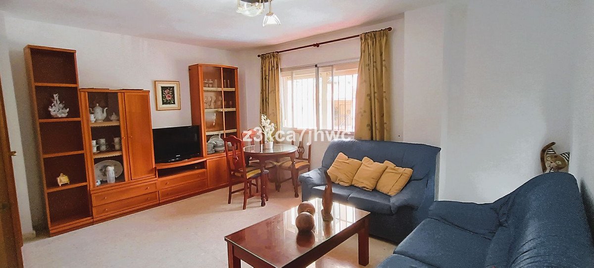 3 Bed Tussenverdieping Appartement in Estepona in Estepona, Appartement