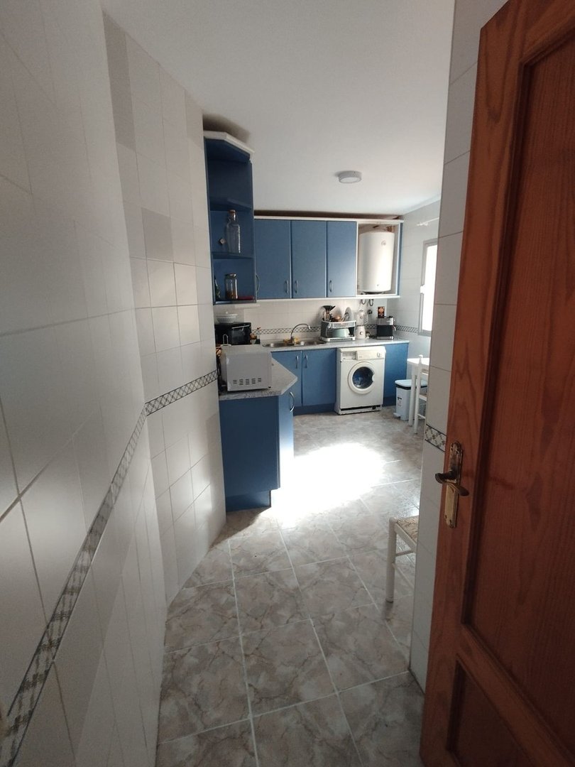 4 Bed Tussenverdieping Appartement in Estepona in Estepona, Appartement