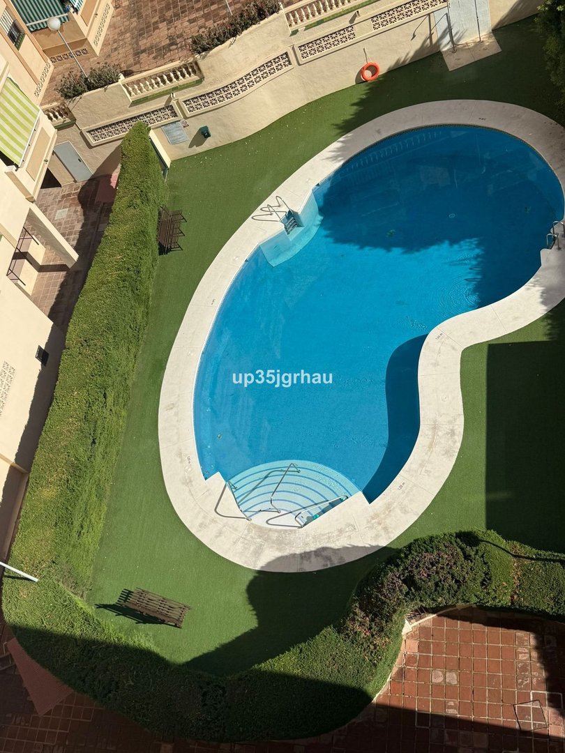 4 Bed Bovenste Verdieping Appartement in Estepona in Estepona, Appartement