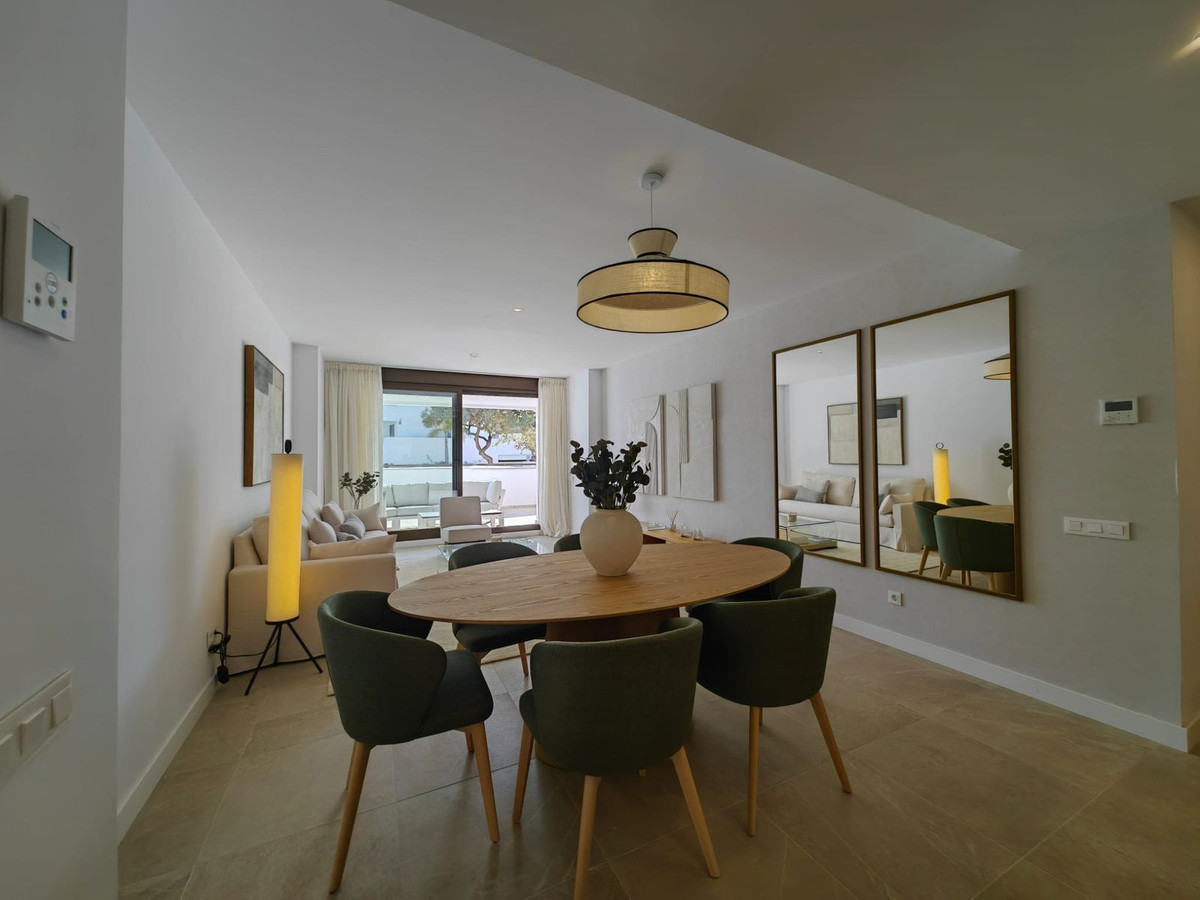 4 Bed Begane Grond Appartement in Estepona in Estepona, Appartement