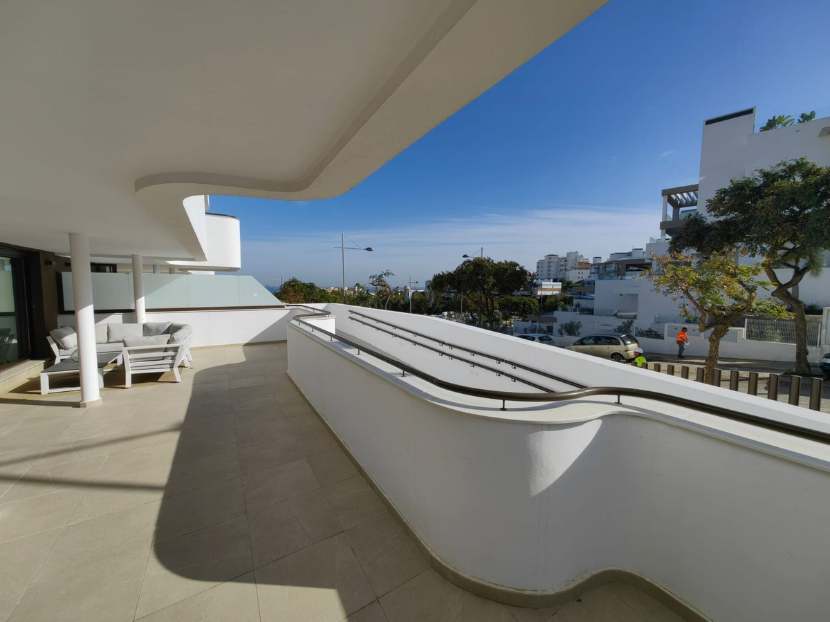 25 photo