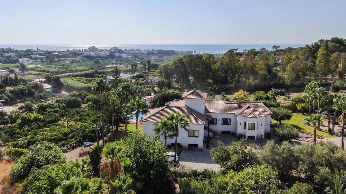 3 Bed مزرعة فينكا in Estepona في Estepona, عقار ريفي