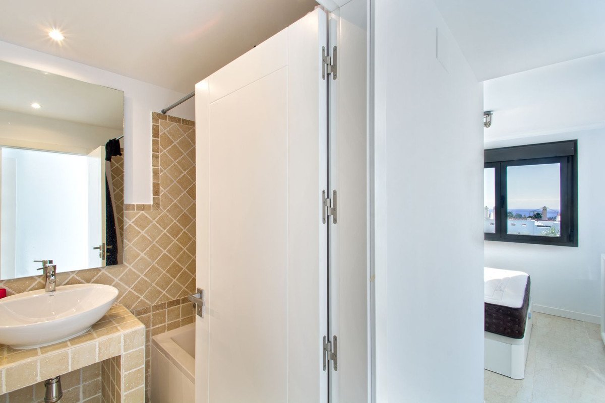 2 Bed Penthouse in Estepona in Estepona, Penthouse