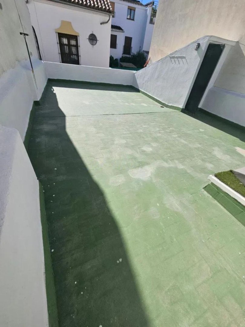 3 Bed بيت مدينة in Estepona في Estepona, تاون هاوس
