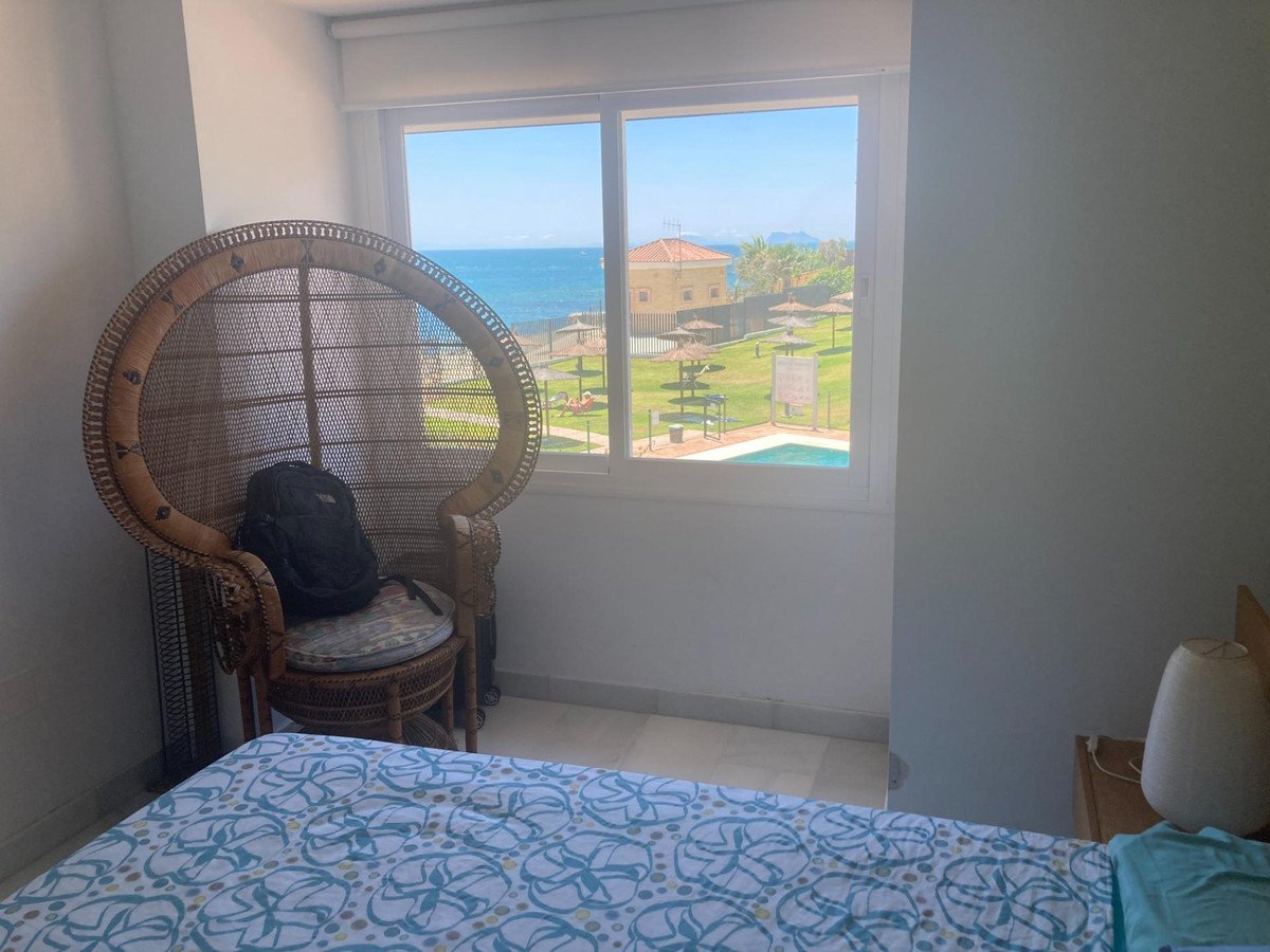 5 Bed بيت مدينة in Estepona في Estepona, تاون هاوس
