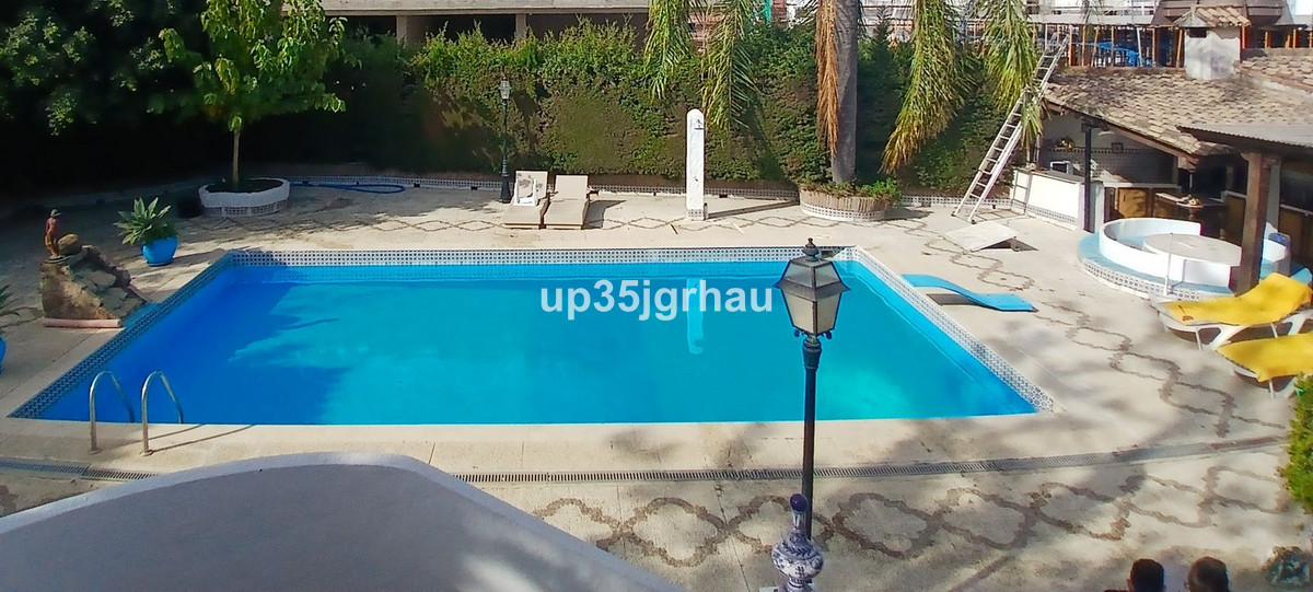 5 Bed فيلا مستقلة in Estepona في Estepona, فيلا منفصلة