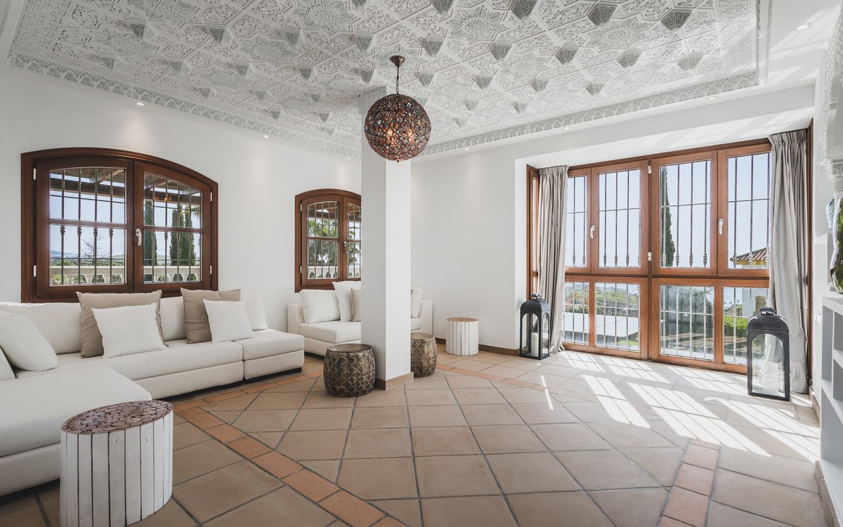 7 Bed فيلا مستقلة in Estepona في Estepona, فيلا منفصلة