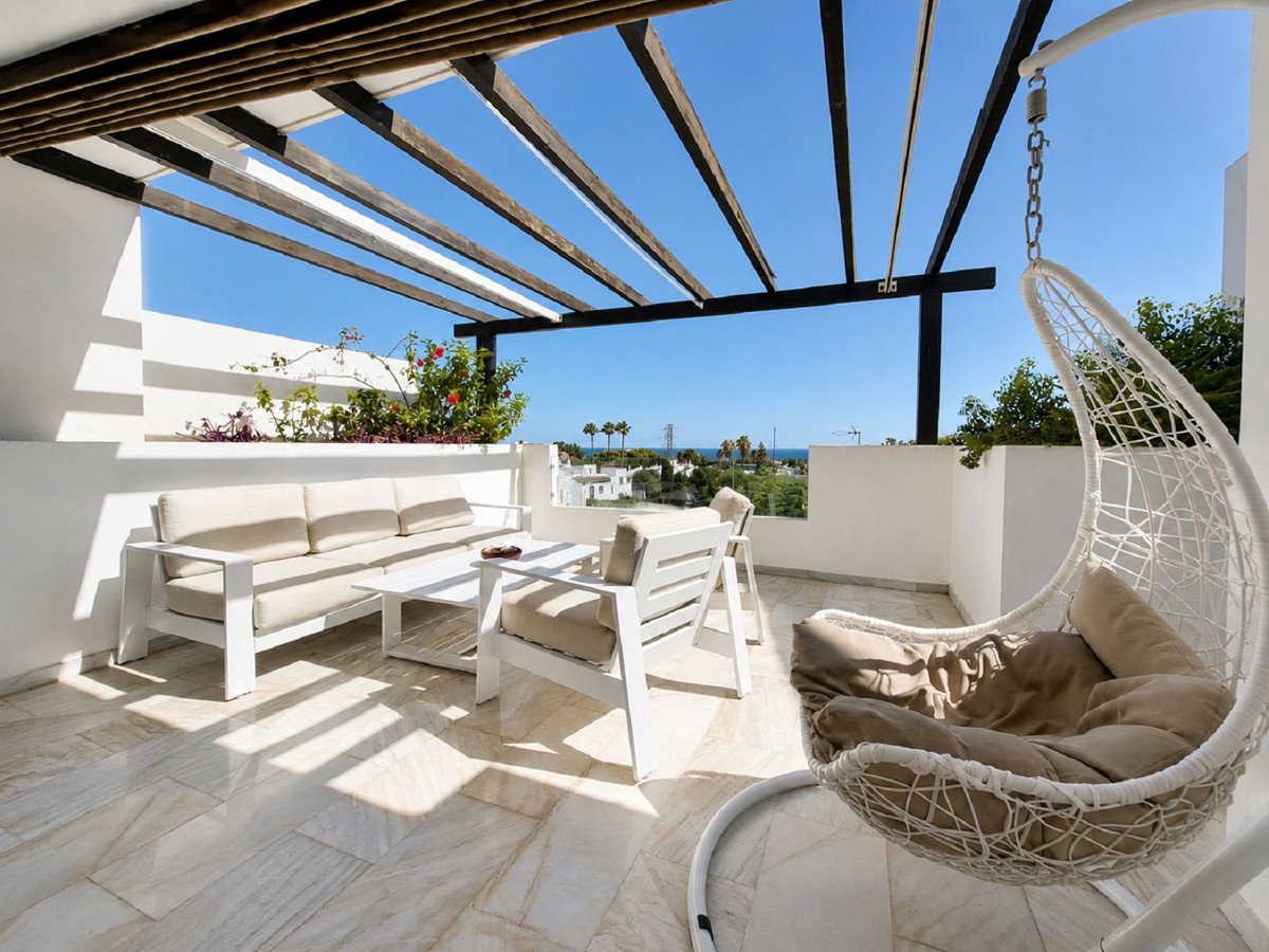 2 Bed Middle Floor Apartment in Bel Air in Bel Air, Apartment