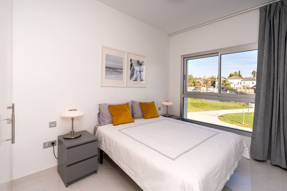 3 Bed Middle Floor Apartment in Bel Air in Bel Air — Apartment