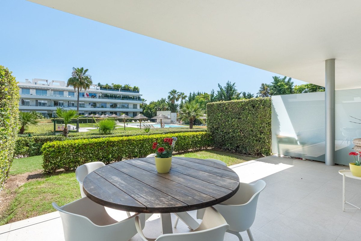 3 Bed شقة في الطابق الأرضي in Bel Air في Bel Air, 