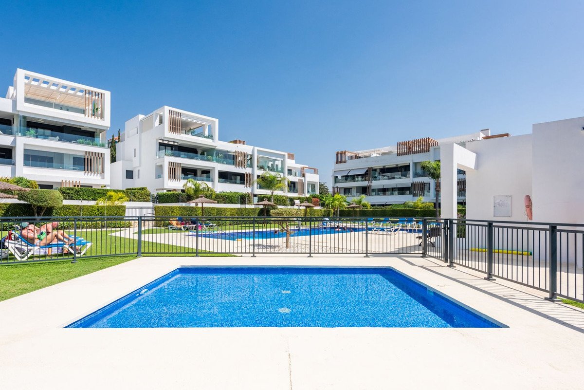3 Bed Middle Floor Apartment in Bel Air in Bel Air, Apartment