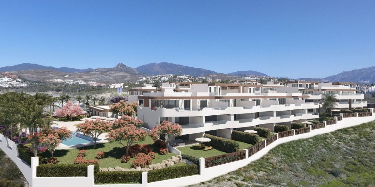 3 Bed Ground Floor Apartment in Bel Air in Bel Air, Apartment