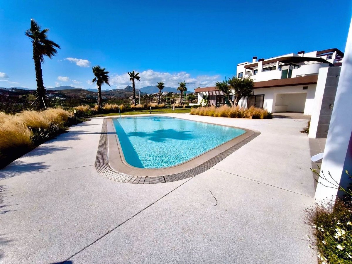4 Bed Penthouse Duplex in Bel Air in Bel Air, Penthouse Duplex