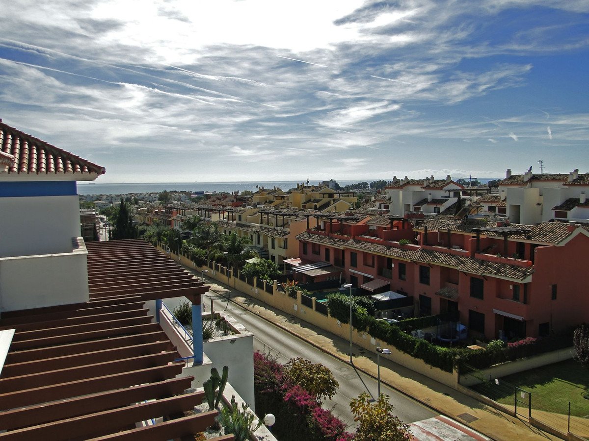 5 Bed Townhouse in Bel Air in Bel Air, Townhouse