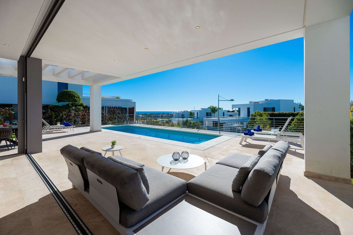 3 Bed Detached Villa in Cancelada in Cancelada, Detached Villa