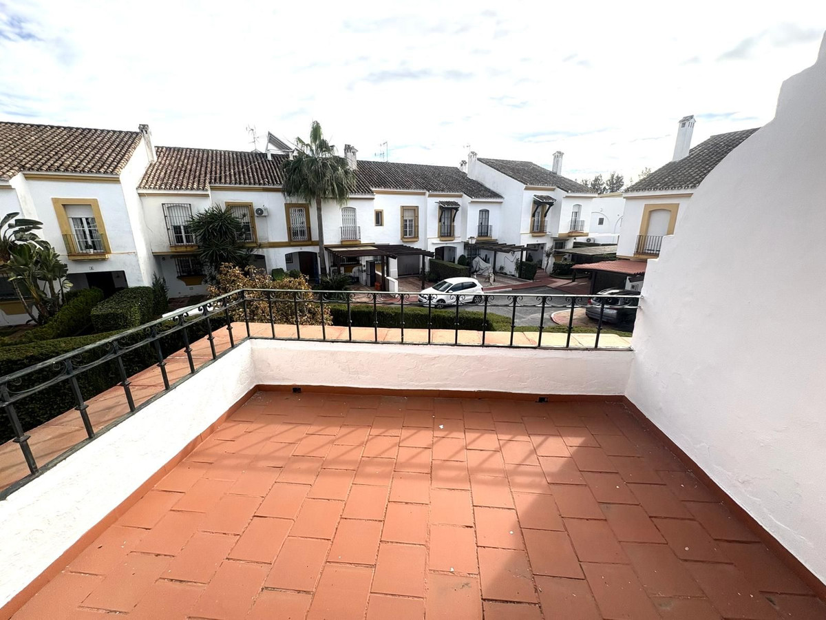 5 Bed منزل شبه منفصل in Cancelada في Cancelada, منزل شبه منفصل