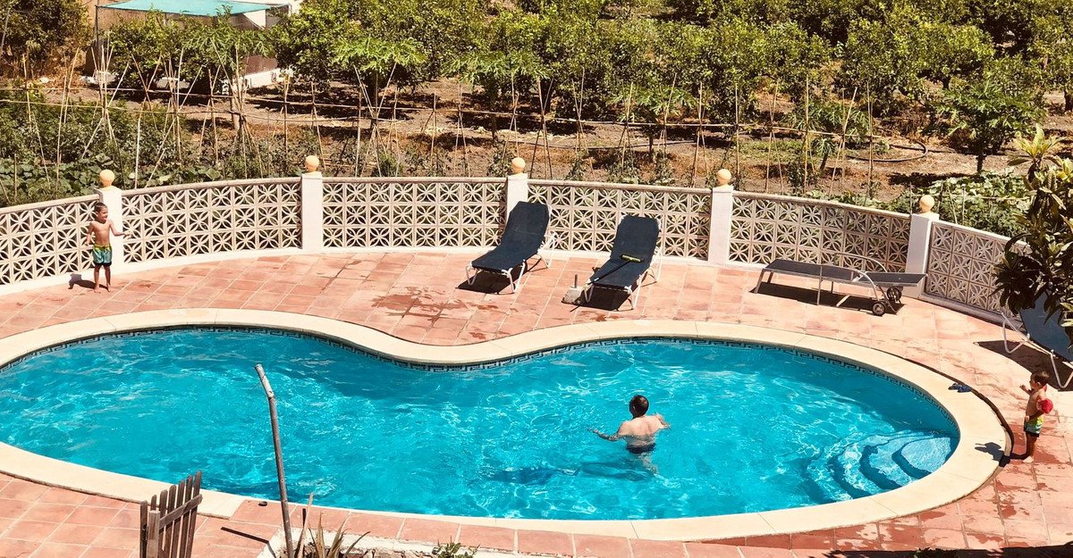 7 Bed فيلا مستقلة in Cancelada في Cancelada, فيلا منفصلة