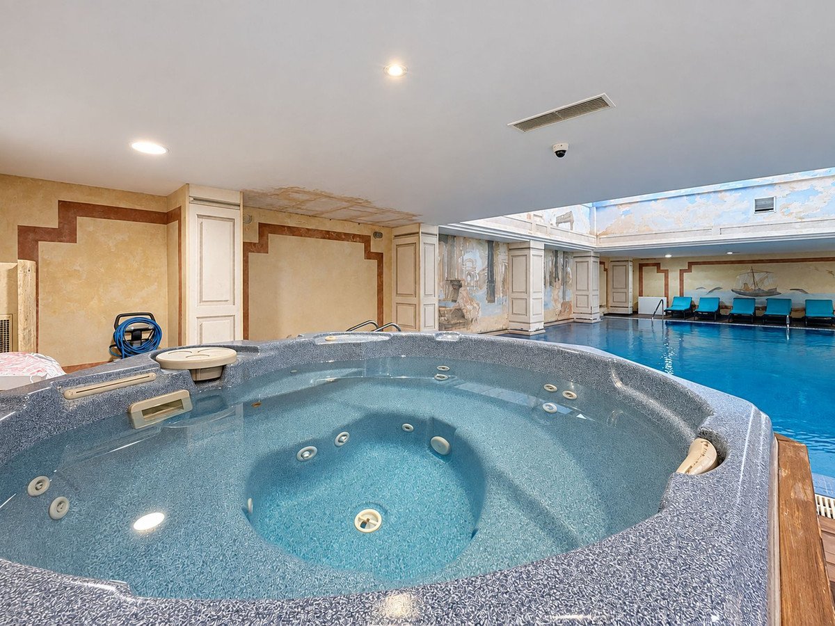 4 Bed Квартира на первом этаже in Costalita в Estepona