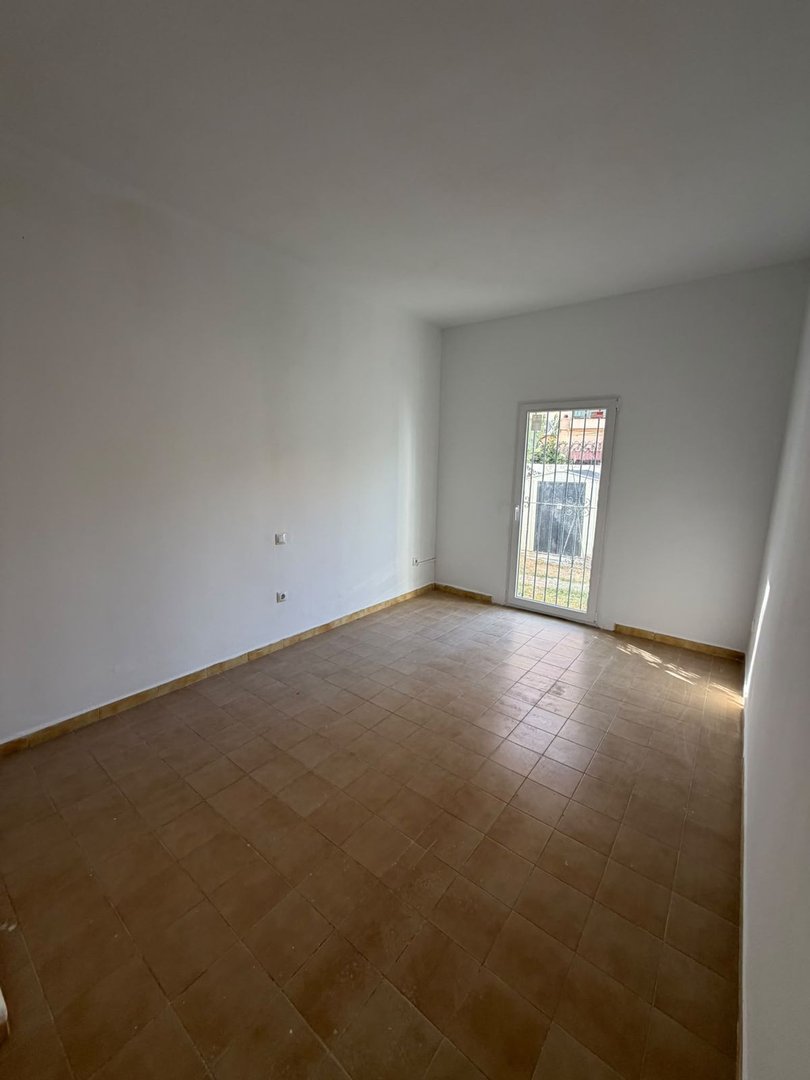 2 Bed Ground Floor Apartment in El Paraiso