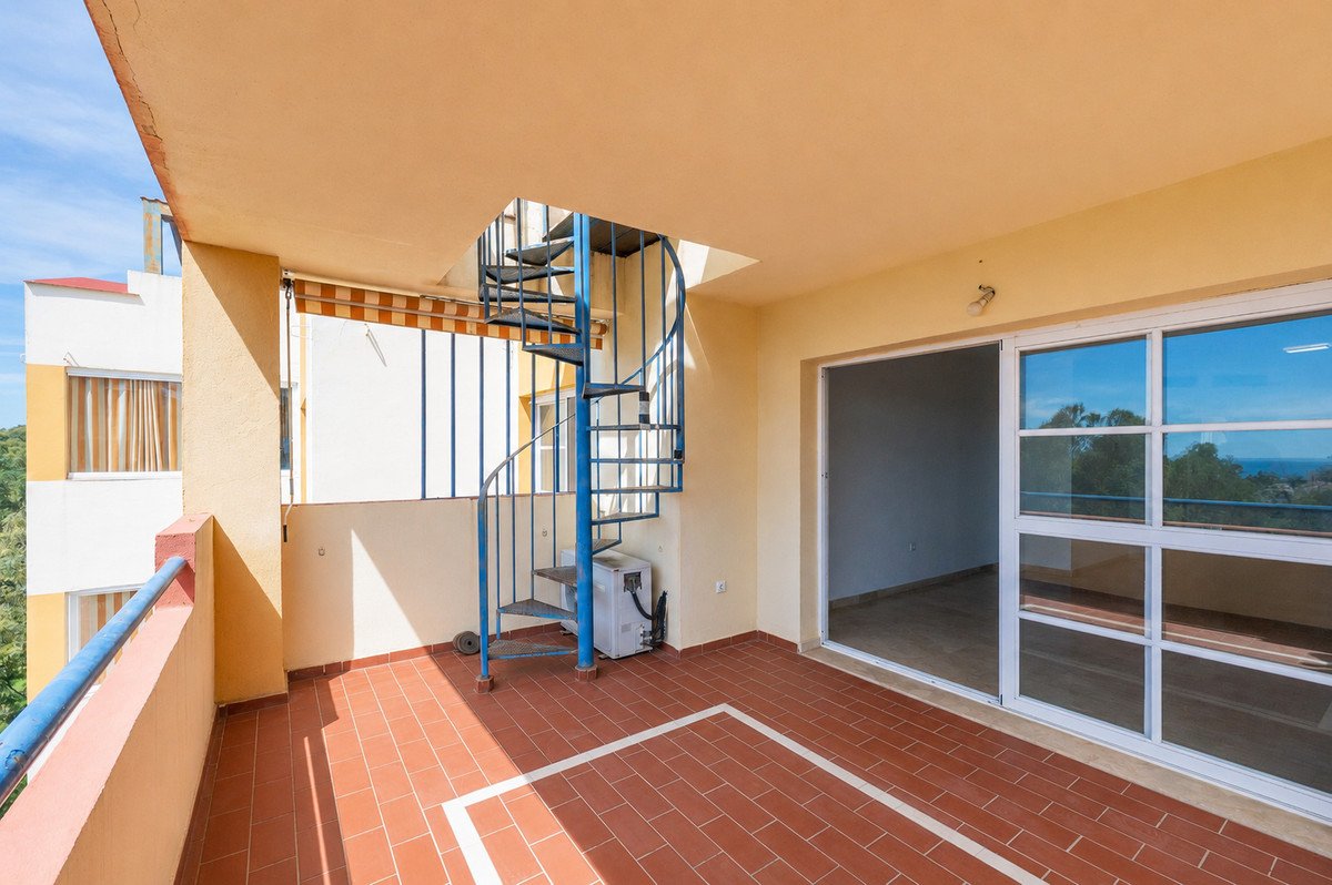 2 Bed بنتهاوس in El Paraiso في El Paraiso, بنتهاوس