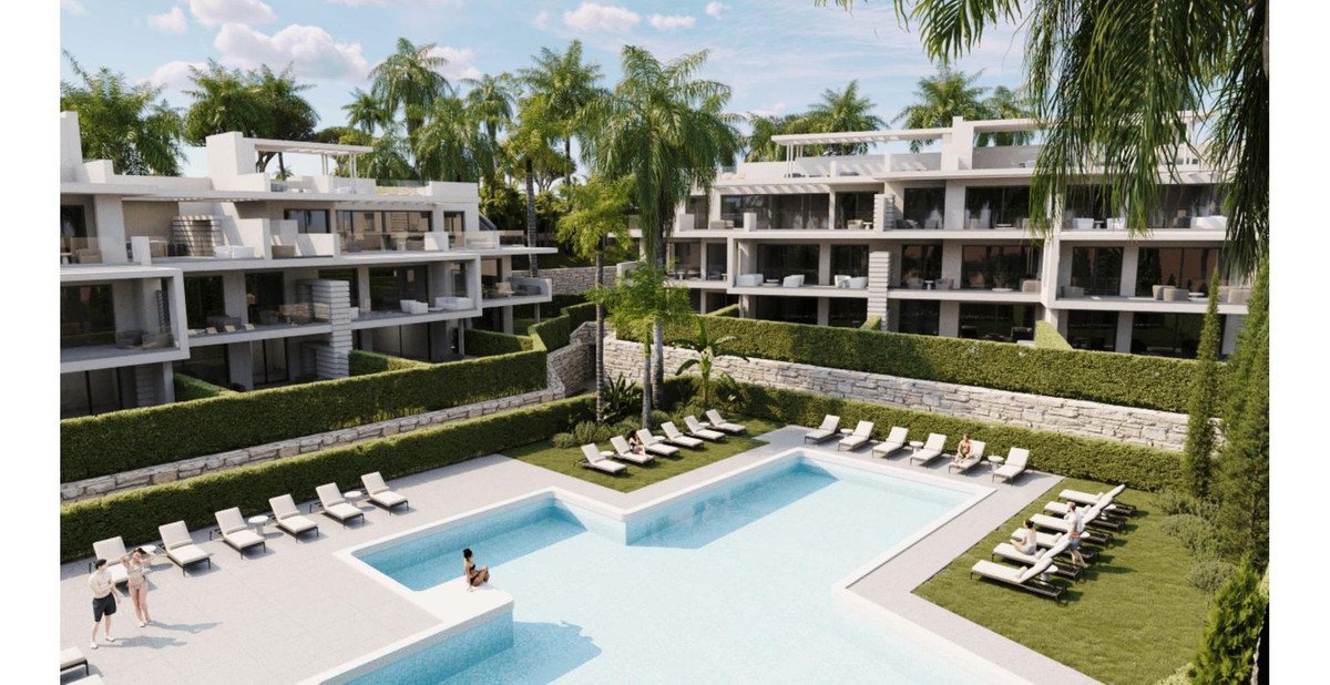 2 Bed Tussenverdieping Appartement in Estepona in Estepona — Appartement