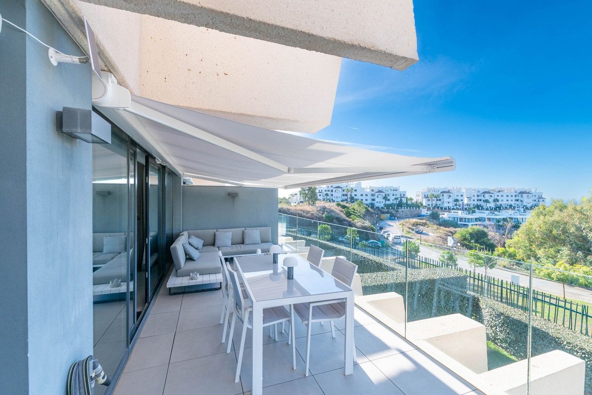 2 Bed شقة في الطابق الأوسط in New Golden Mile في New Golden Mile, شقة