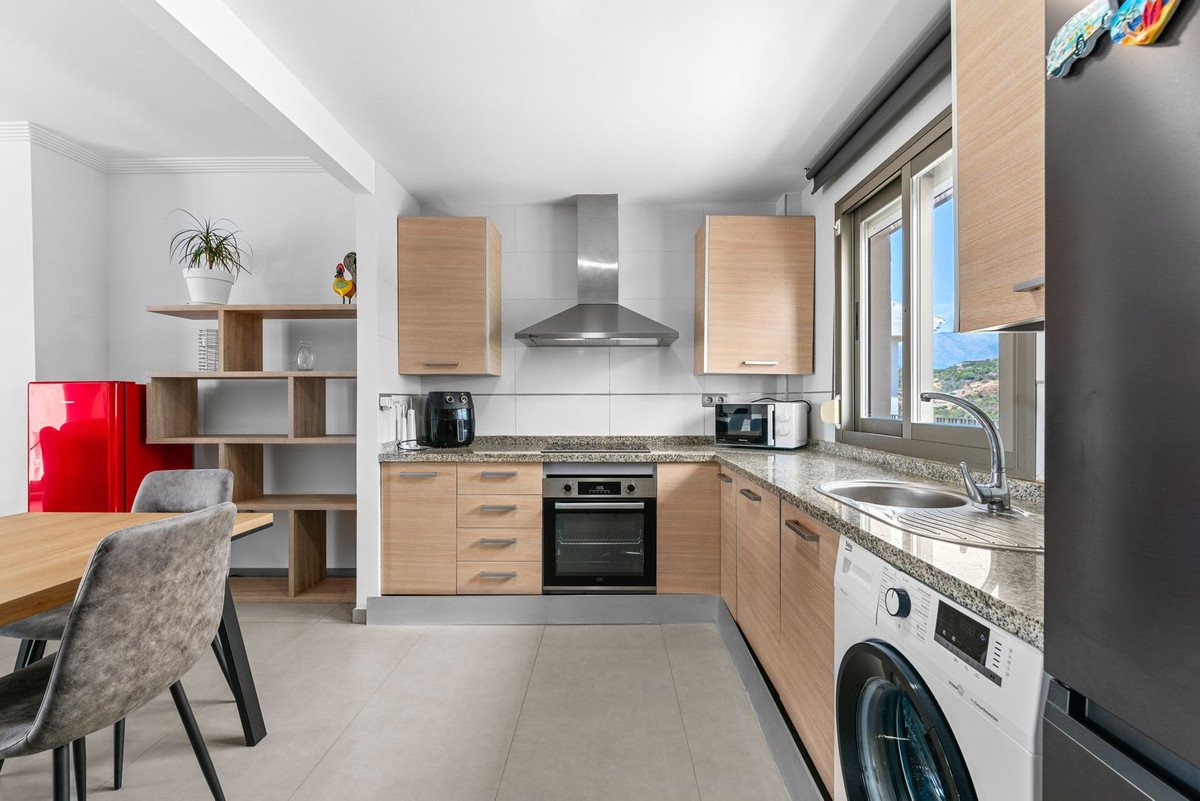 2 Bed Penthouse in New Golden Mile in New Golden Mile, 