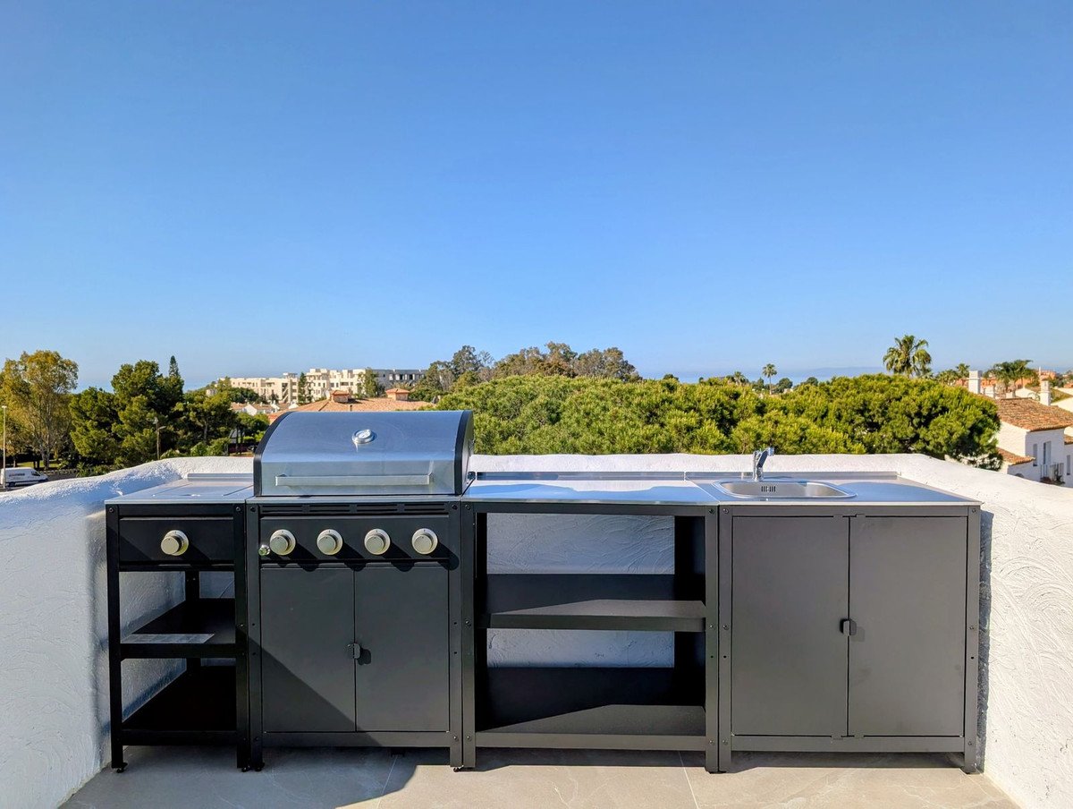 3 Bed Penthouse in New Golden Mile in New Golden Mile, Penthouse