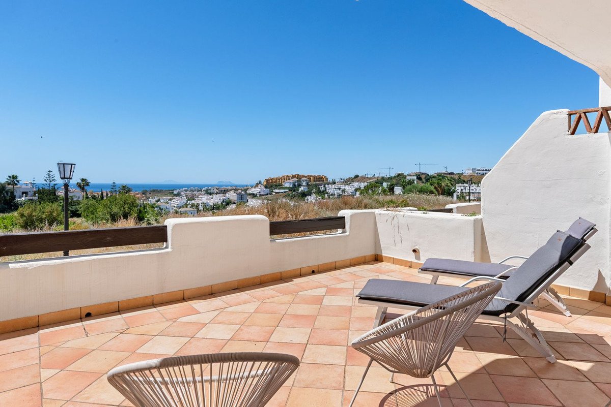 3 Bed بيت مدينة in New Golden Mile في Estepona, 