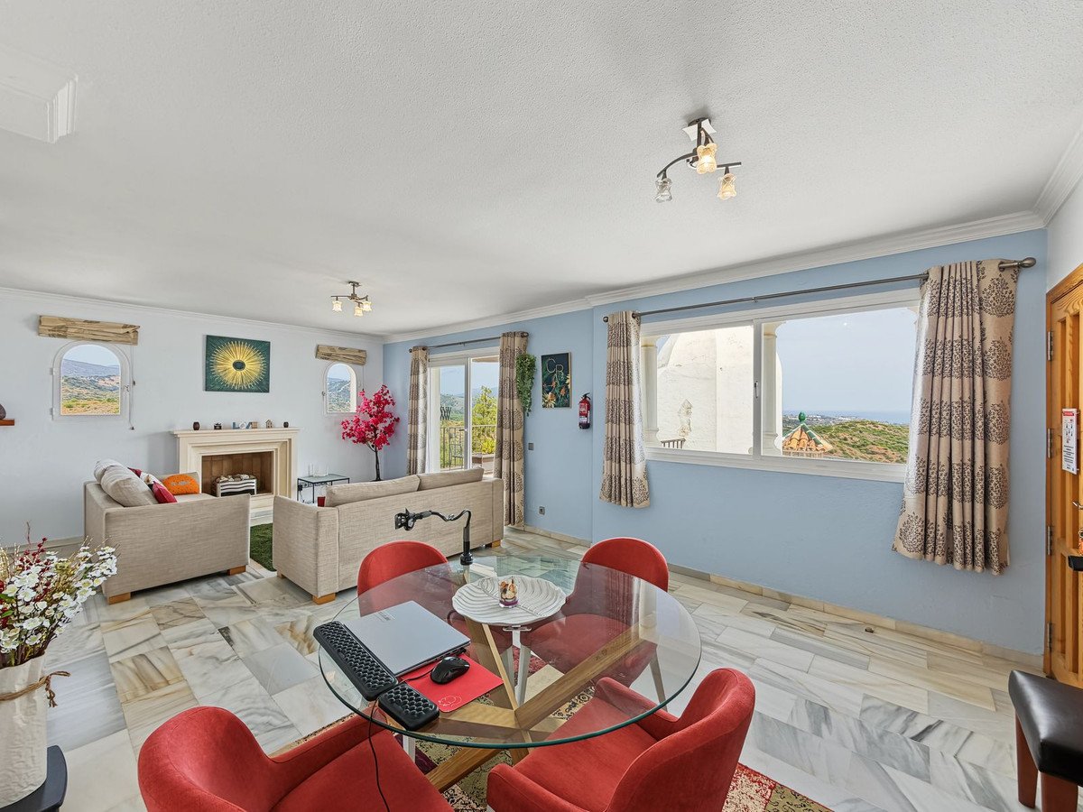 2 Bed Penthouse Duplex in Estepona in Estepona, Penthouse Duplex