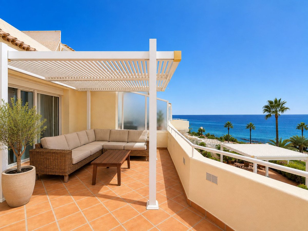 3 Bed Penthouse in Estepona in Estepona, Penthouse