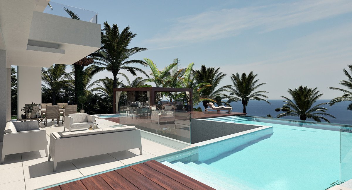 Land in Estepona in Estepona, Land