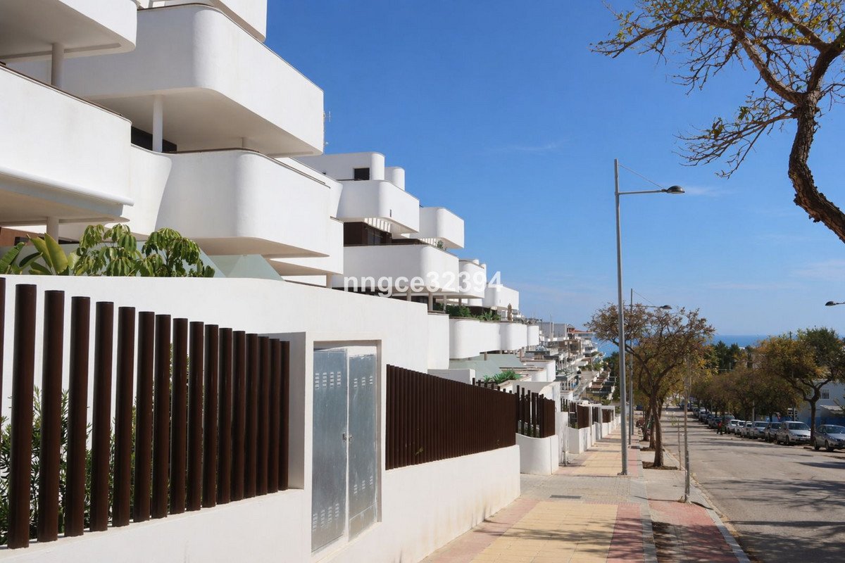 3 Bed Tussenverdieping Appartement in Estepona in Estepona, 