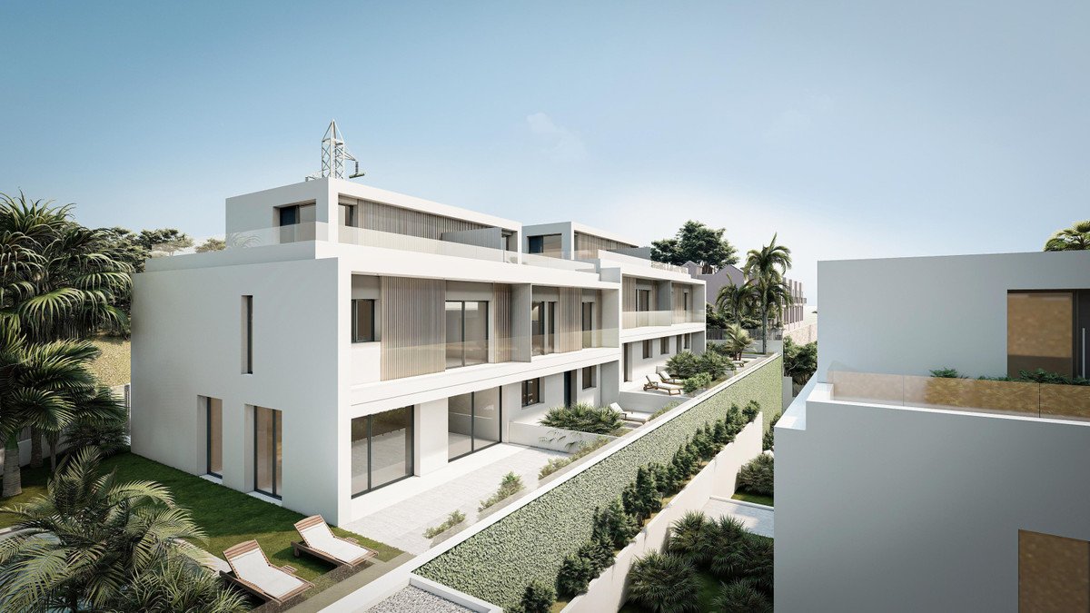 4 Bed New Development in Estepona in Estepona, 