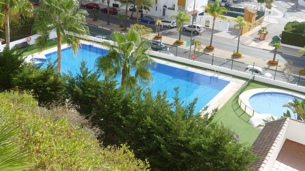 25 photo