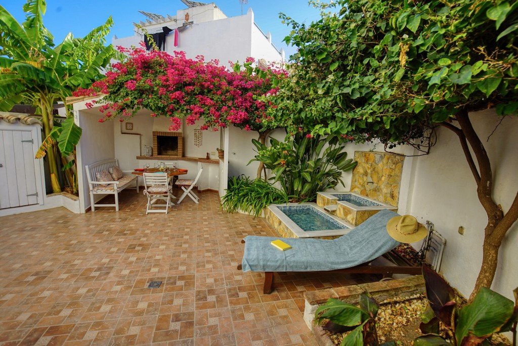 4 Bed بيت مدينة in Estepona في Estepona, 